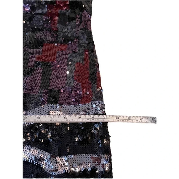 Bcbg Sequined shift dress. Deep V cut in the front. - Picture 9 of 11